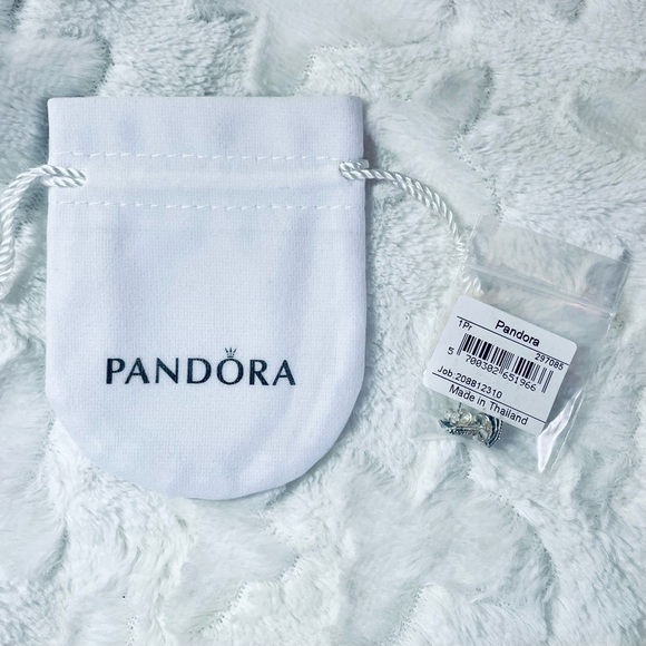 🆕✨ NWT Pandora Tree of Love Stud Earrings 🌳❤️925 Sterling Silver - Picture 7 of 7